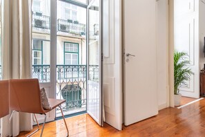 Televisión de pantalla plana, reproductor de DVD