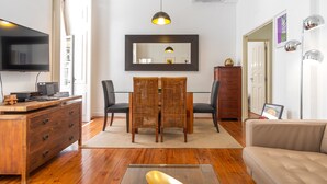Ảnh chưa phân loại, 2 trong số 46 ảnh, nút