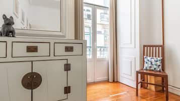 Appartement Deluxe, 3 chambres, balcon, vue ville | 3 chambres, literie de qualité supérieure