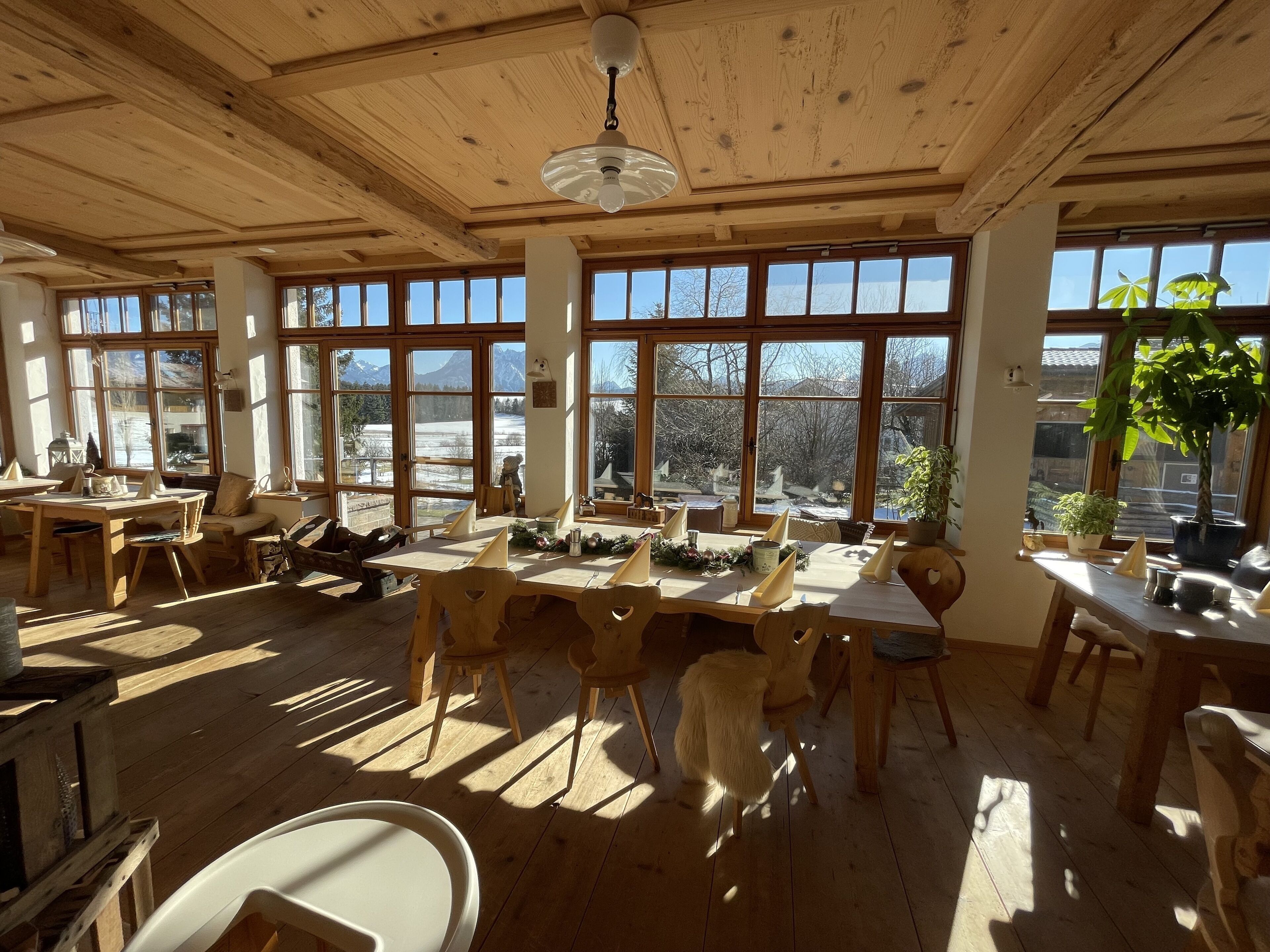 daily buffet breakfast (eur 16.00 per person)