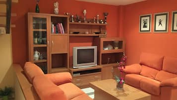 TV, DVD player, table football, ping pong