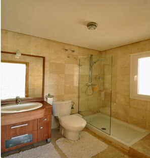 Hair dryer, towels - Two Bedroomed Villa on front line golf on the Mar Menor Golf Resort  (Torre-Pacheco)