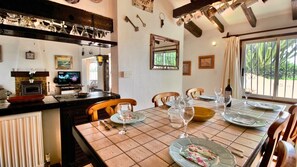 تناول الطعام