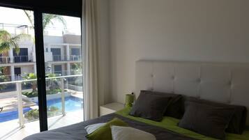 2 slaapkamers, een strijkplank/strijkijzer, gratis wifi, beddengoed