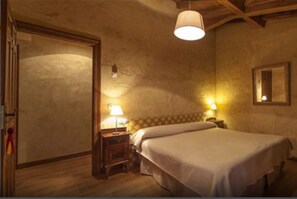 Tweepersoonskamer | Verduisterende gordijnen, gratis babybedden, extra bedden (toeslag)