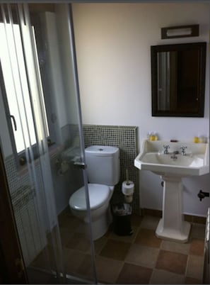 Bathroom - Hotel Rural Faenas Camperas (Sando)