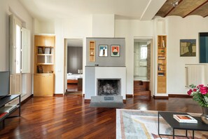Interior - Trevi Charming Penthouse (Roma)