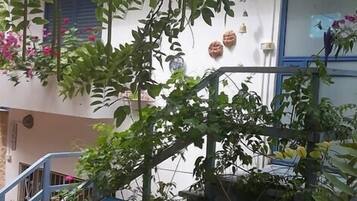 Family Suite, 2 Bedrooms | 1 bedroom, premium bedding, minibar, desk