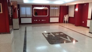 Interior - Hotel Valmar (Villar de Olalla)