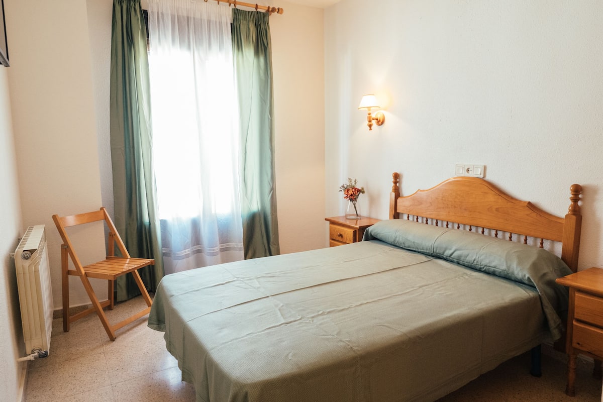 Chambre Double | Bureau, rideaux occultants, Wi-Fi gratuit