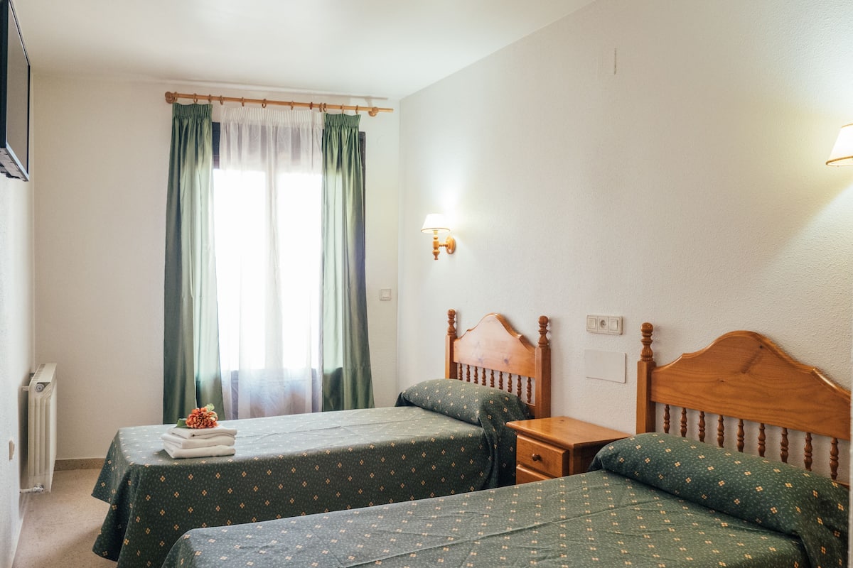 Chambre | Bureau, rideaux occultants, Wi-Fi gratuit