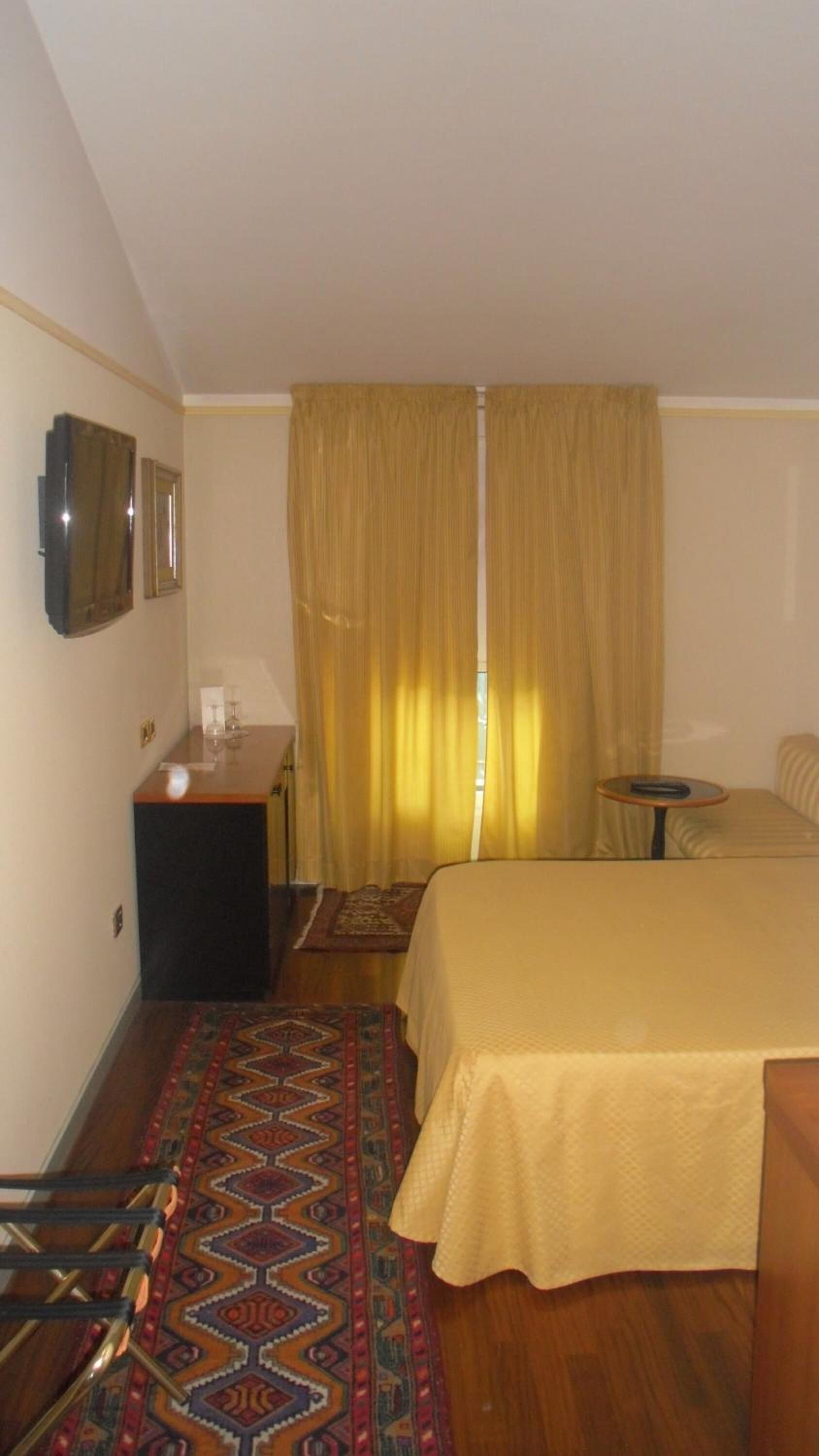 minibar, in-room safe, soundproofing, free wifi