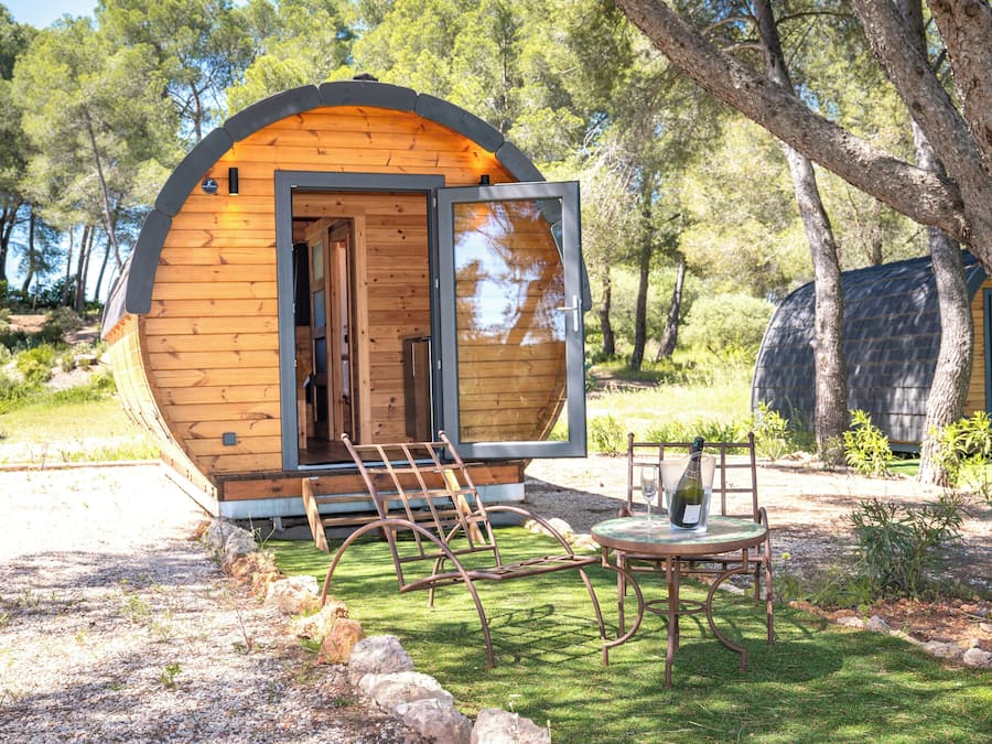 Individuelt innredet, skrivebord og skrivebord for bærbar PC