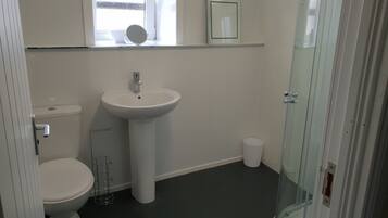 House, Private Bathroom | Bathroom