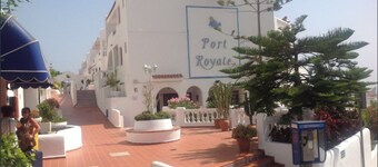 Los Cristianos, Port Royale, 2 Bed Appartment. Air Conditioning, Swimming Pool