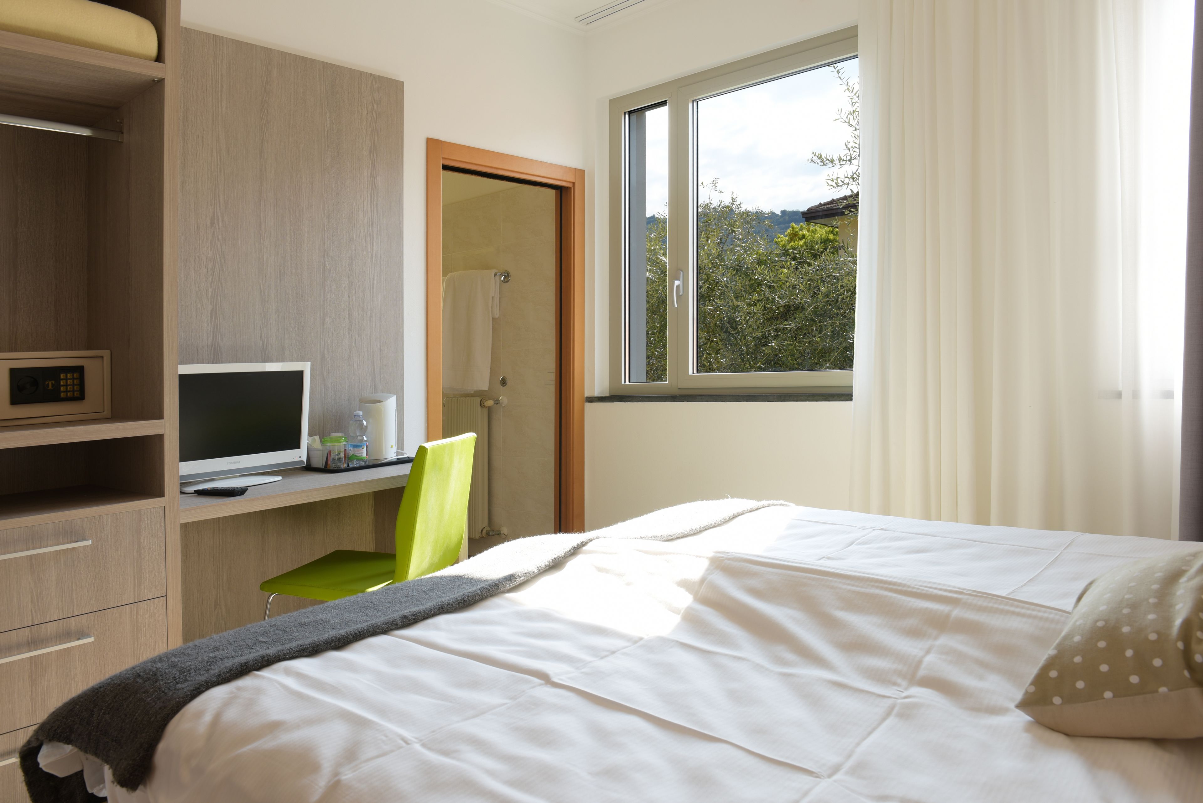 classic double or twin room | premium bedding, in-room safe, free wifi, bed sheets