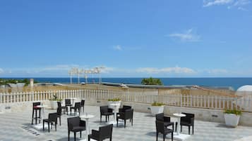 Beach bar