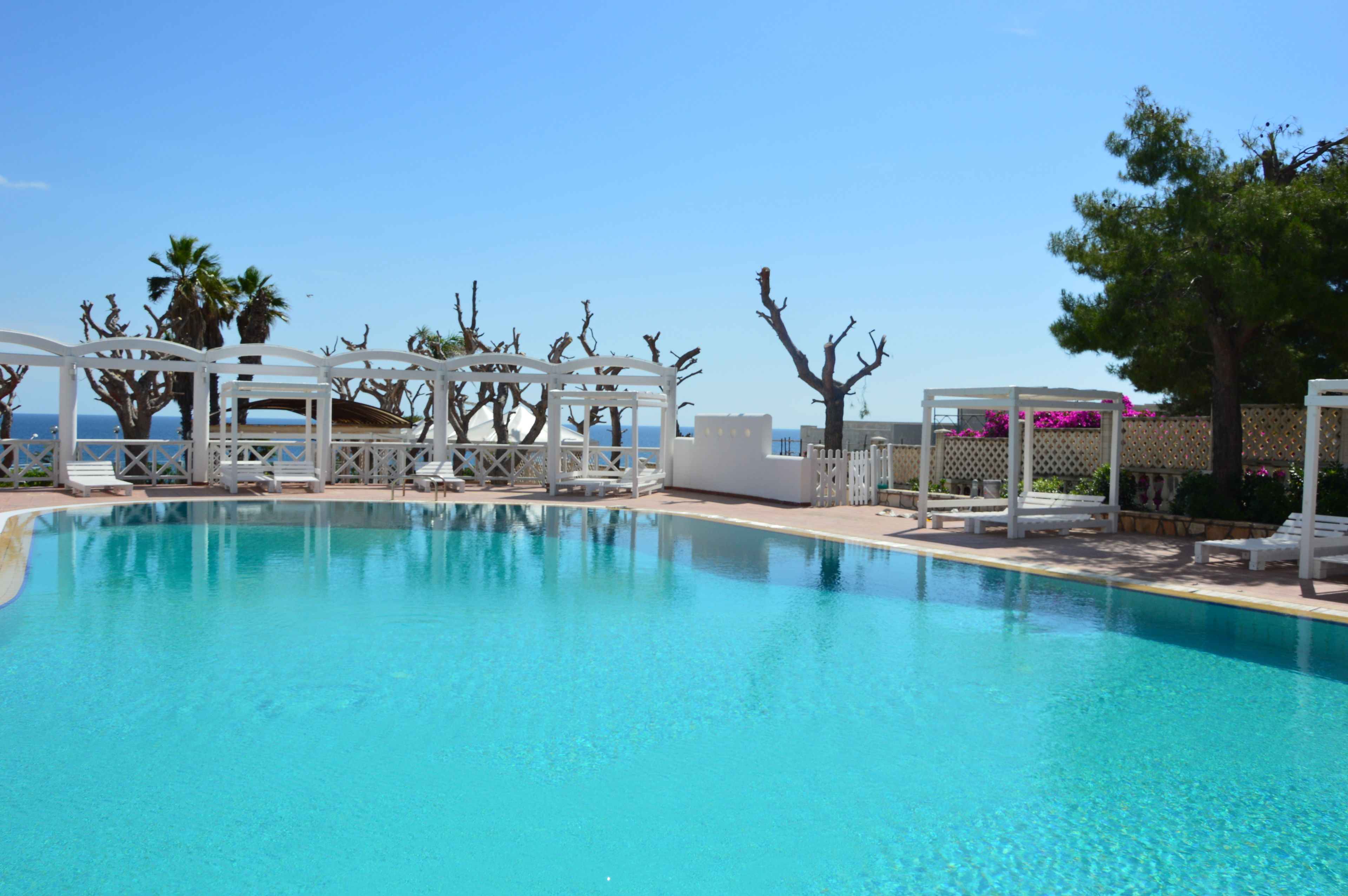 Seasonal outdoor pool