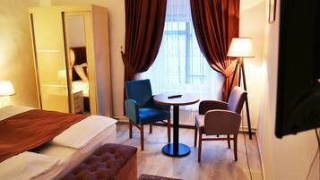 Phòng đôi hoặc 2 giường đơn cơ bản, 1 phòng ngủ | Truy cập Internet không dây miễn phí