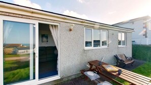Outdoor dining - E24 Smeranda, Riviere Towans (Hayle)