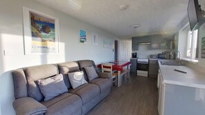 Interior - E24 Smeranda, Riviere Towans (Hayle)