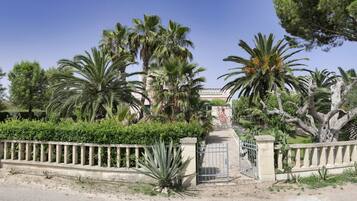 Enceinte de lâhĂ©bergement