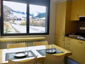 In-room dining - Unike Apartments Tarter (El Tarter)