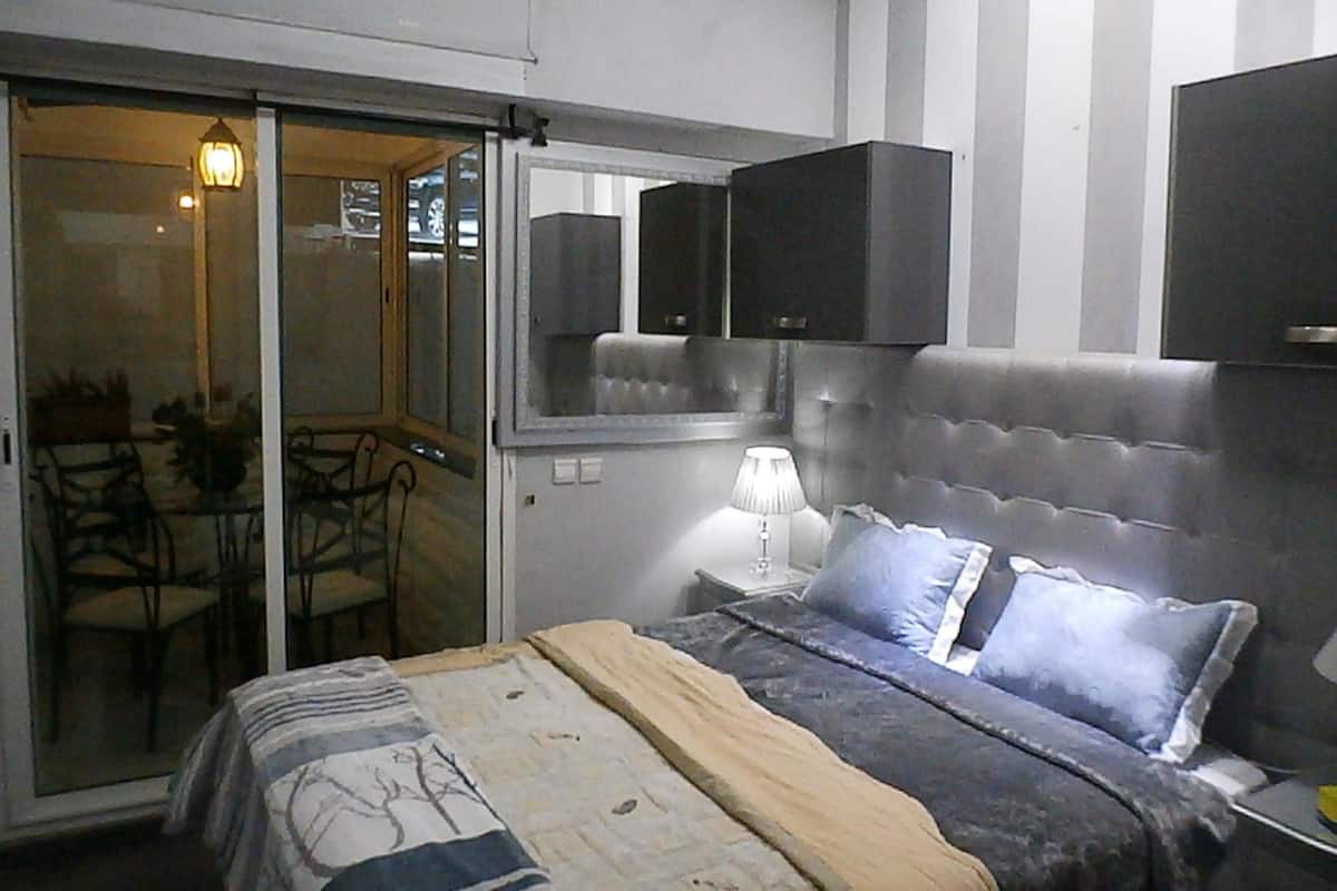 Studiolejlighed - tårn | 1 soveværelse, premium-sengetøj, mørklægningsgardiner, gratis Wi-Fi