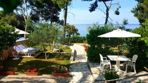 Comfort Apartment, 2 Bedrooms (Punta Radman, Put 5) | Teres/patio