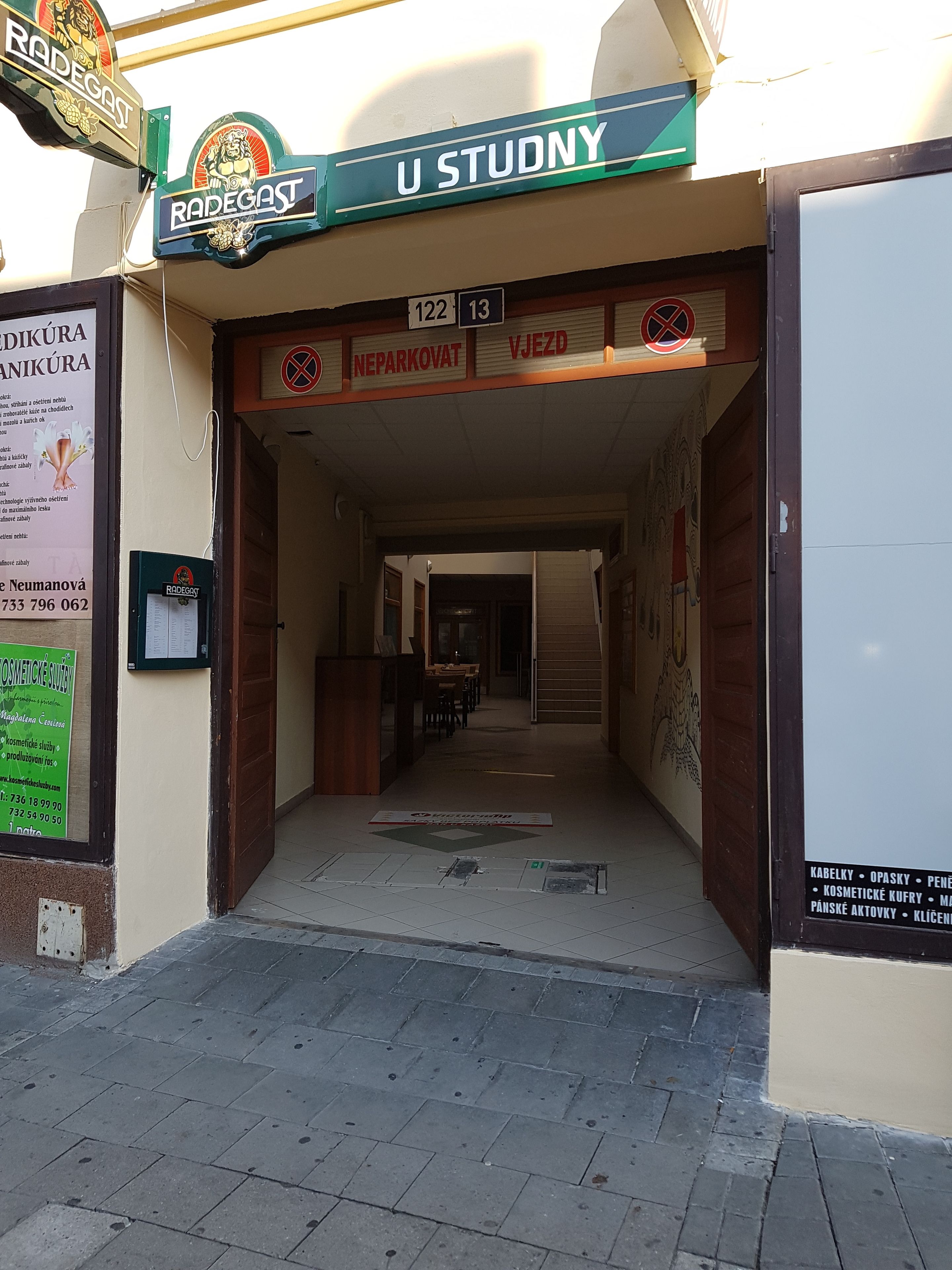 Check-in-/Check-out-Schalter