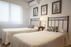 3 habitaciones, tabla de planchar con plancha y wifi gratis 