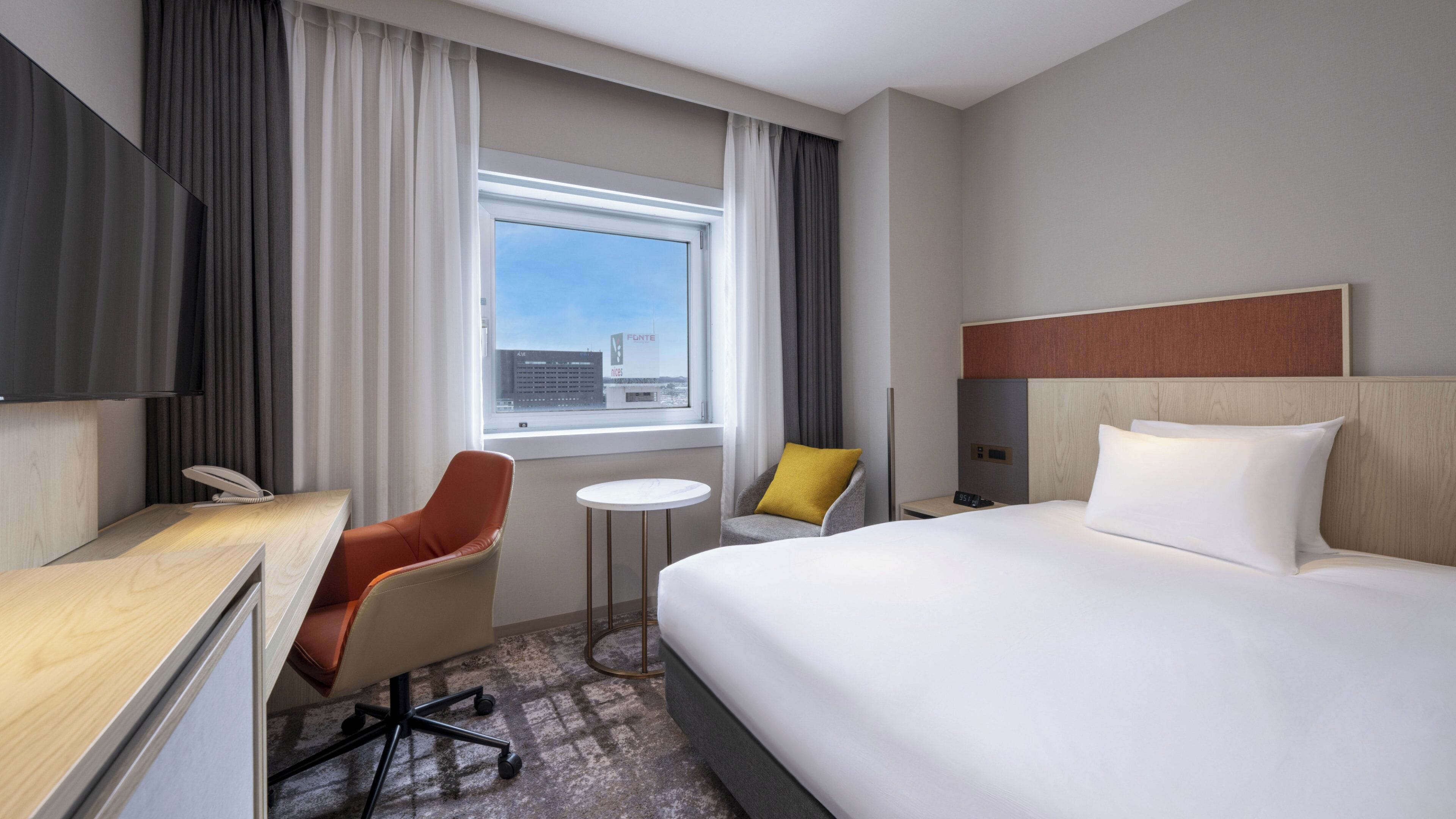 Standard Room, 1 Queen Bed