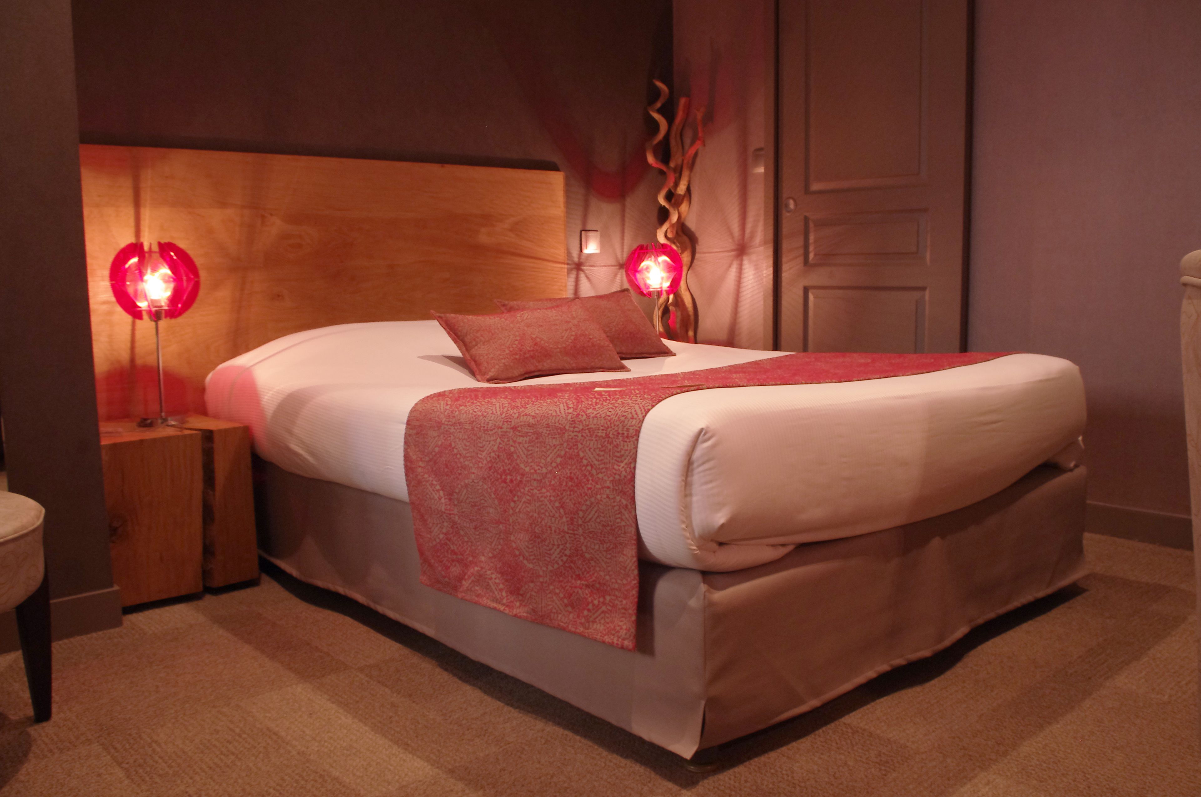 standard double room | premium bedding, minibar, in-room safe, individually decorated