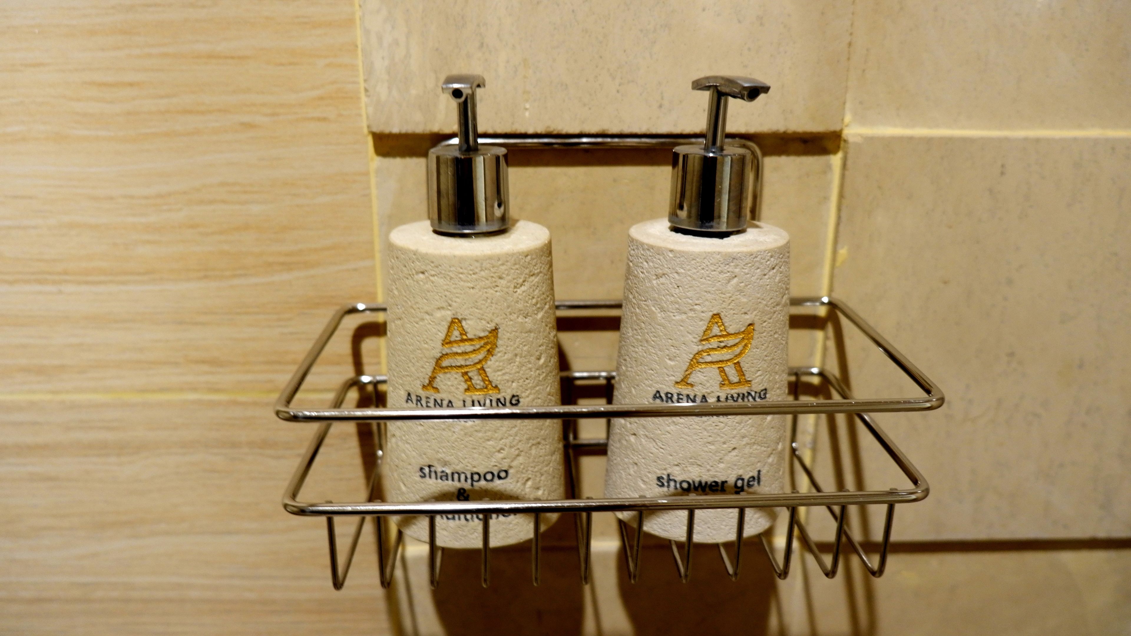 family room, 2 bedrooms | bathroom | shower, rainfall showerhead, free toiletries, towels