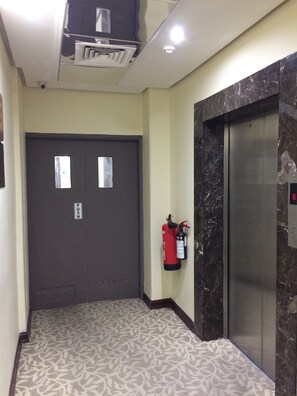Hallway - Imperial Suites Hotel (Manama)
