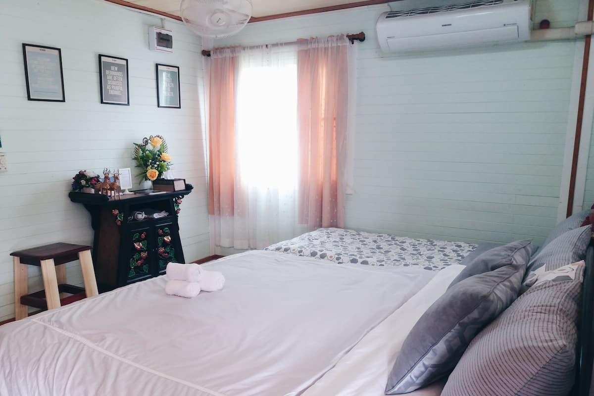 Family Room, Terrace, River View | Minibar, desk, free WiFi, bed sheets