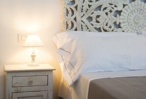 Deluxe Double Room, 1 Queen Bed | Room amenity - Dimora del Duca Masseria B&B (Monteroni di Lecce)