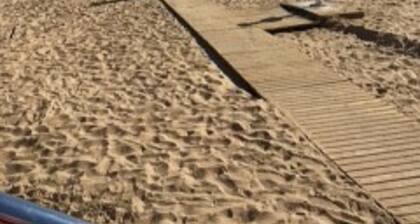 Excellent apartment with magnificent location brand new 50 meters from the beach