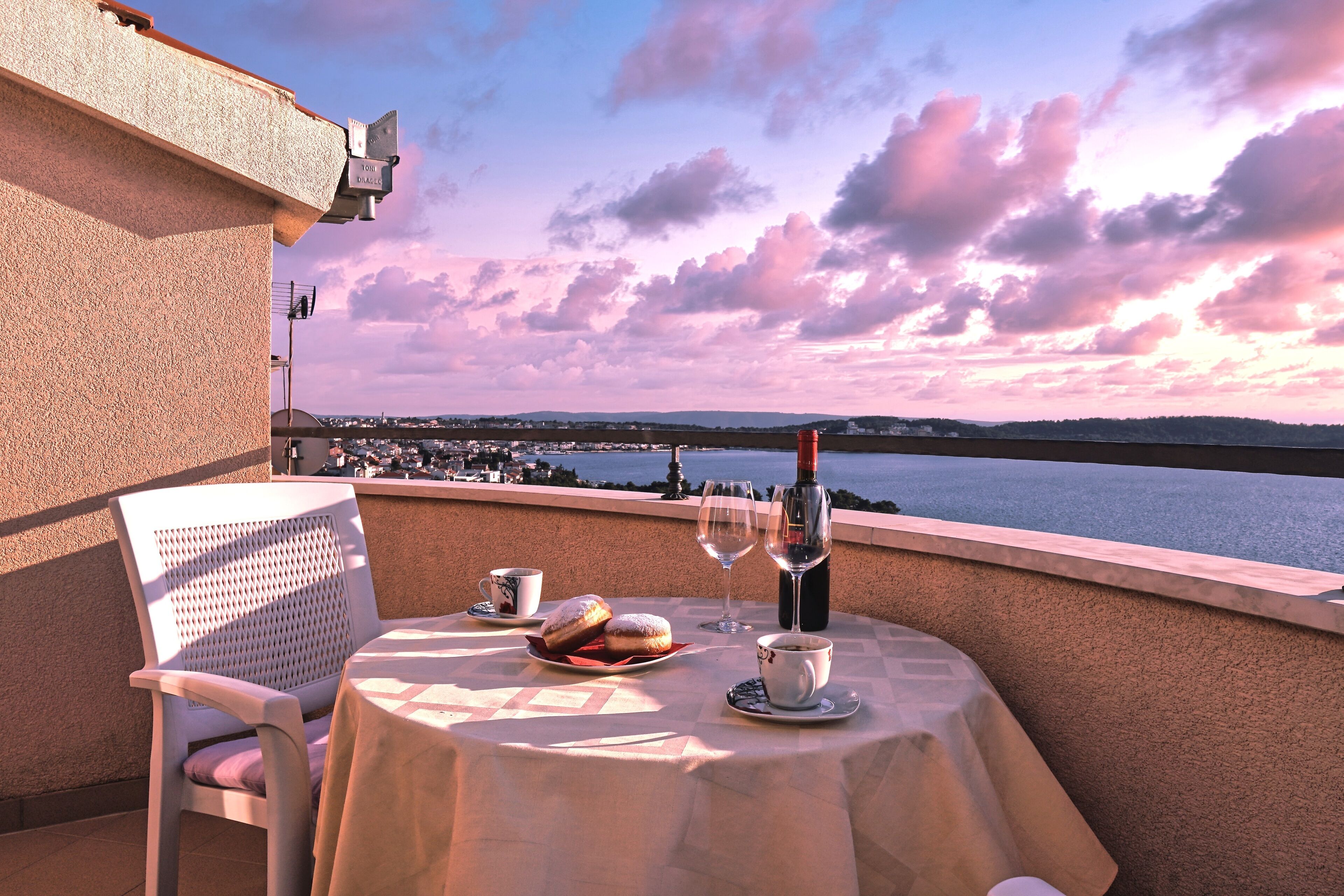 Sun | Vistas del balcón