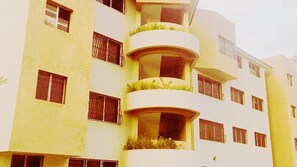 Exterior - COMFORTABLE with work desk (DESK) and WIFI, with view, restaurants and more<br><br> (Stgo)