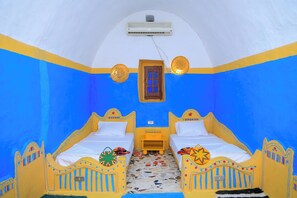 Legacy Twin Beds Room | 迷你吧贈品、獨特設計、書桌、免費 Wi-Fi