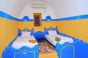 Legacy Twin Beds Room