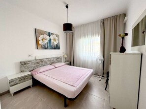 2 quartos, Wi-Fi, roupa de cama