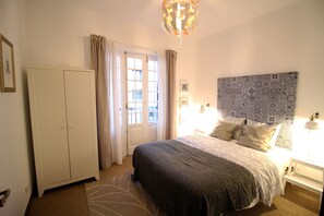 4 bedrooms, iron/ironing board, WiFi, bed sheets - Comfortable house with magnificent garden (Ponta Delgada)