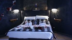 Superior-huone | Tallelokero huoneessa, työpöytä, ilmaiset vauvansängyt, ilmainen Wi-Fi