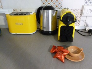 Coffee and/or coffee maker - ON HOLIDAY BY ELISA apartment 6 beds ideal for families / groups (Taverna)