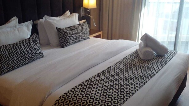 Classic Room, Non Smoking | Premium bedding, desk, blackout curtains, soundproofing - Hotel Annakhil (Rabat)