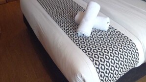 Comfort Suite, 1 King Bed, Accessible, Non Smoking | Premium bedding, desk, blackout curtains, soundproofing - Hotel Annakhil (Rabat)