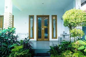 Lobby - The Wina Guesthouse 2 (Canggu)