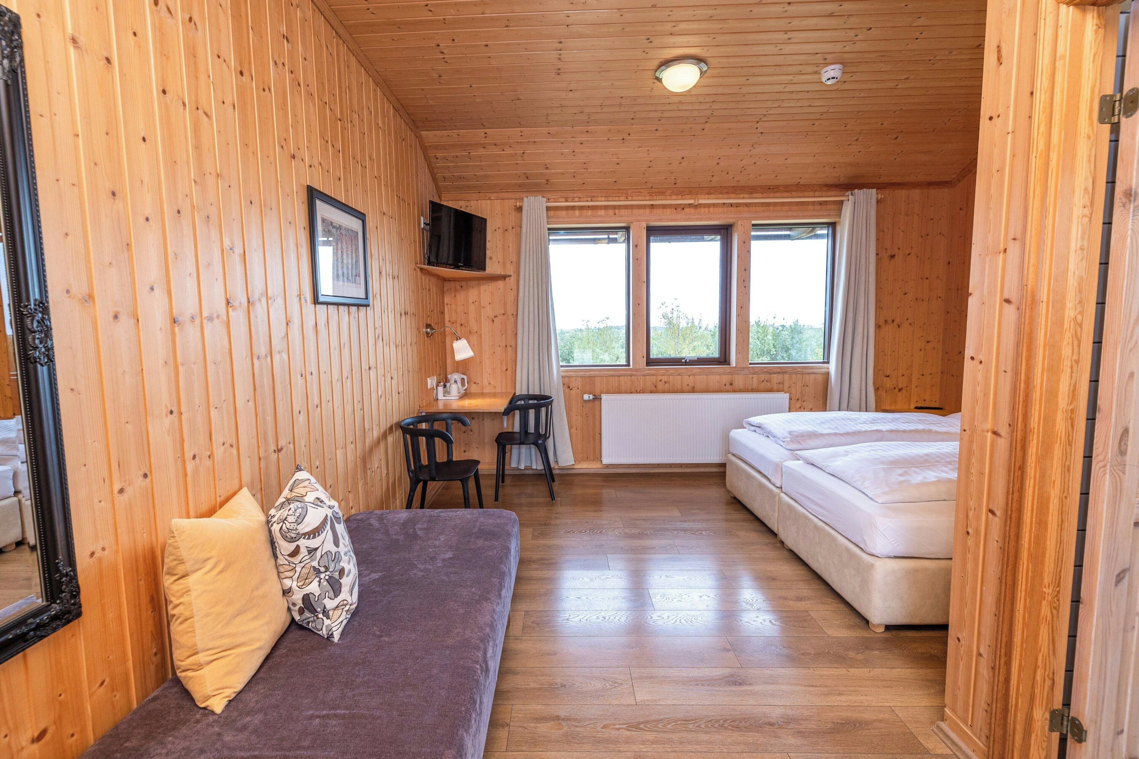 Triple Room, 3 Twin Beds, Private Bathroom | Soundproofing, free WiFi, bed sheets, wheelchair access